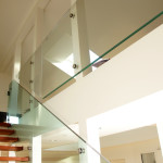 Treppenverglasung mit Punkthalter