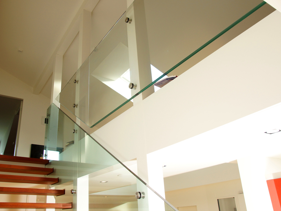 Treppenverglasung mit Punkthalter